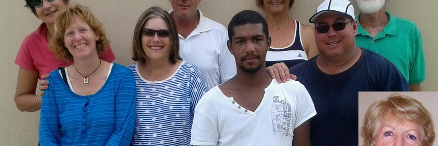 Agter vlnr: Celia van Blerck, DaniÃ«l Geldenhuys, Carien Gooding, Gerhard Germishuys. Voor vlnr: Lisel Joubert, Lyn Bouchier, Liandro Lodewyk en Eben Lourens. Inlas-foto: Alta van Niekerk.